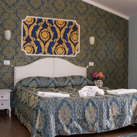 Magnolia Hotel Valmontone Kültér fotó