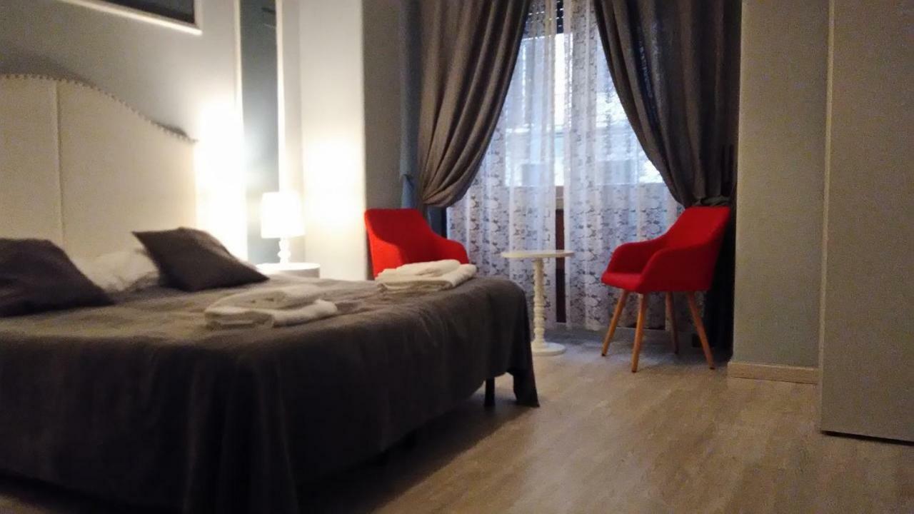 Magnolia Hotel Valmontone Kültér fotó
