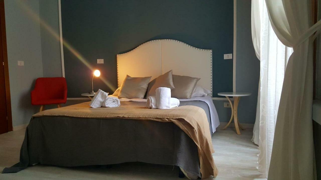 Magnolia Hotel Valmontone Kültér fotó