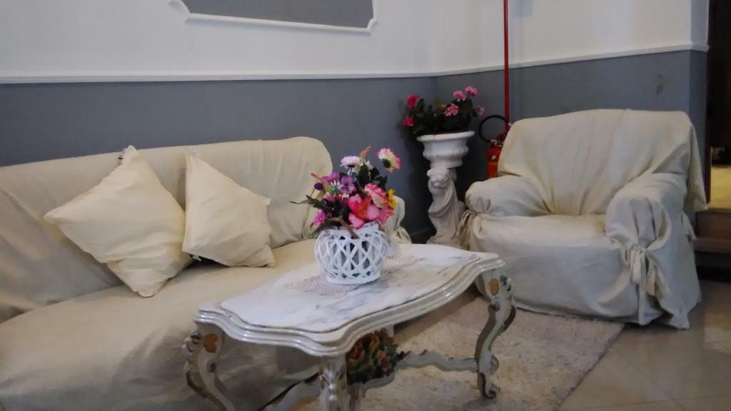 Magnolia Hotel Valmontone Kültér fotó