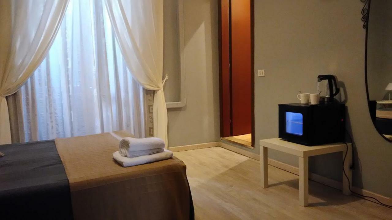 Magnolia Hotel Valmontone Kültér fotó